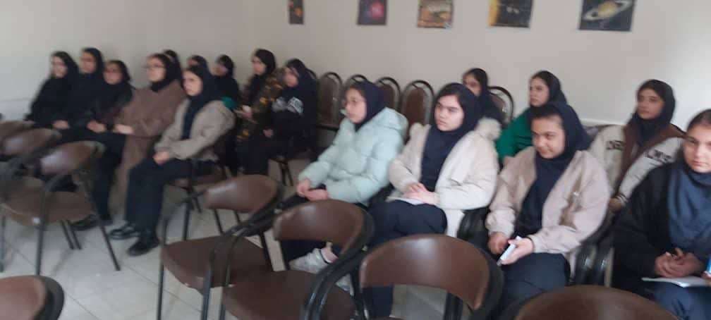 دبیرستان متوسطه اول پردیس